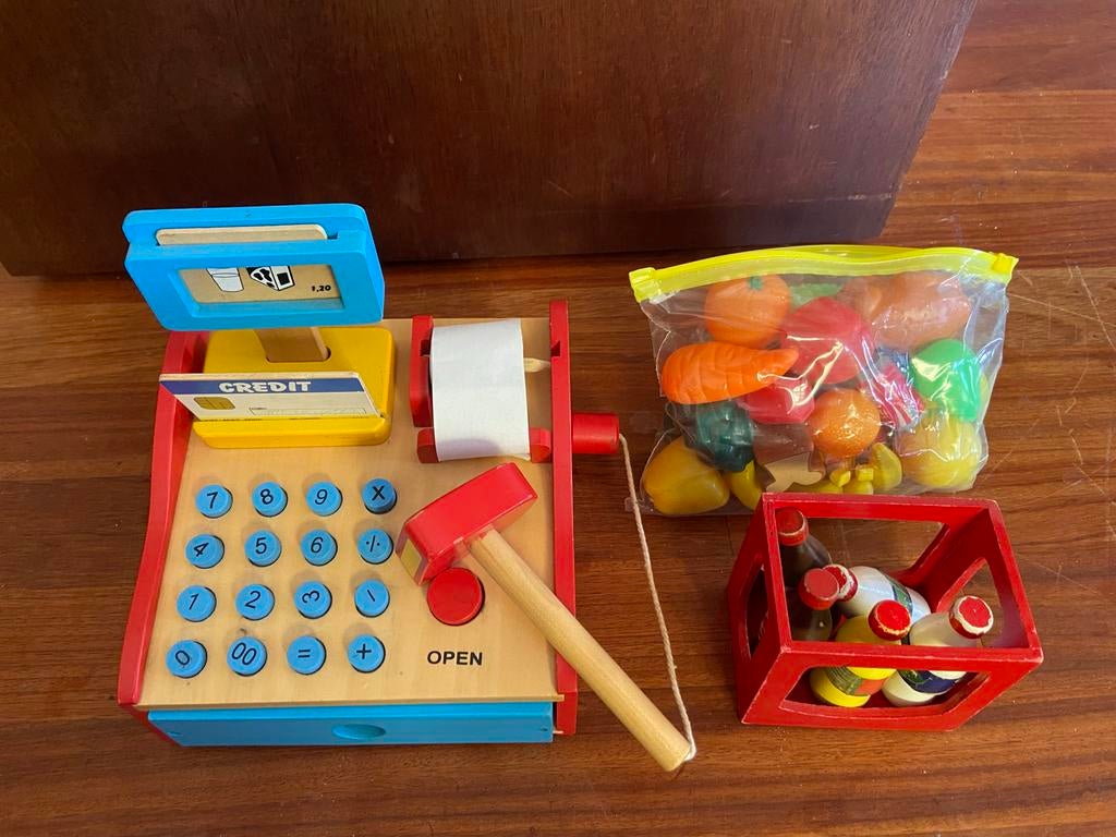 Houten speelgoed kassa met boodschappen, Ophalen of Verzenden, Gebruikt, Overige typen