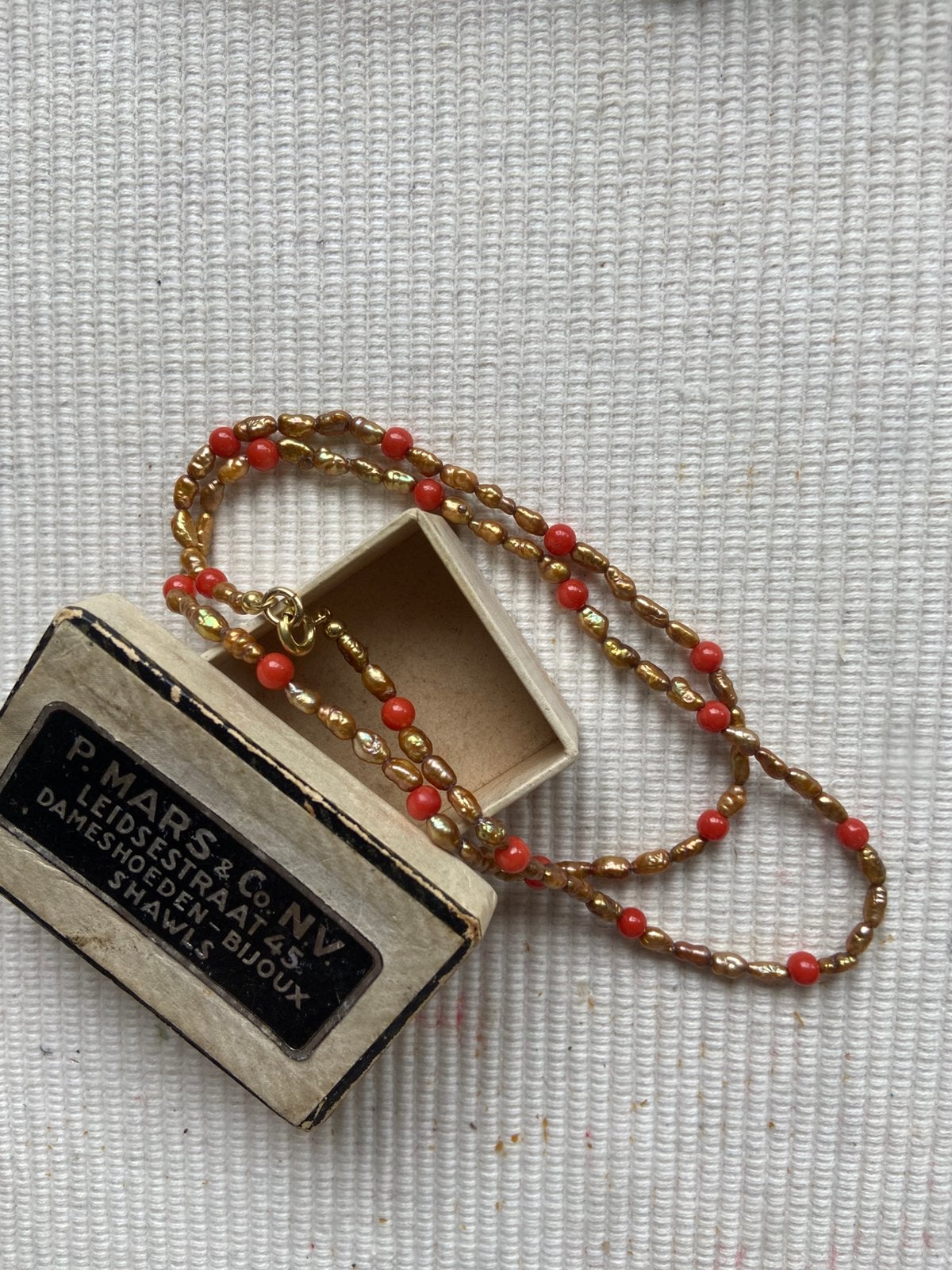 Ketting bloedkoralen Biwa pareltjes, Ophalen of Verzenden, Zo goed als nieuw, Goud, Overige materialen