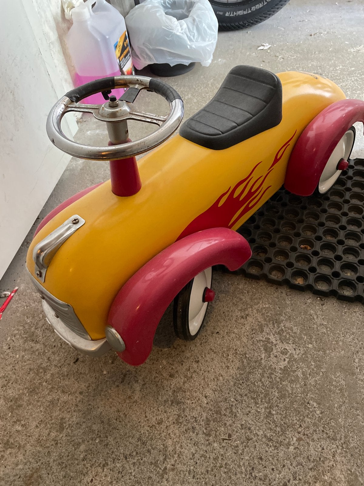 Stoere Gele Loopauto met Vlammen - Scooboys, Ophalen of Verzenden, Gebruikt, Loopvoertuig