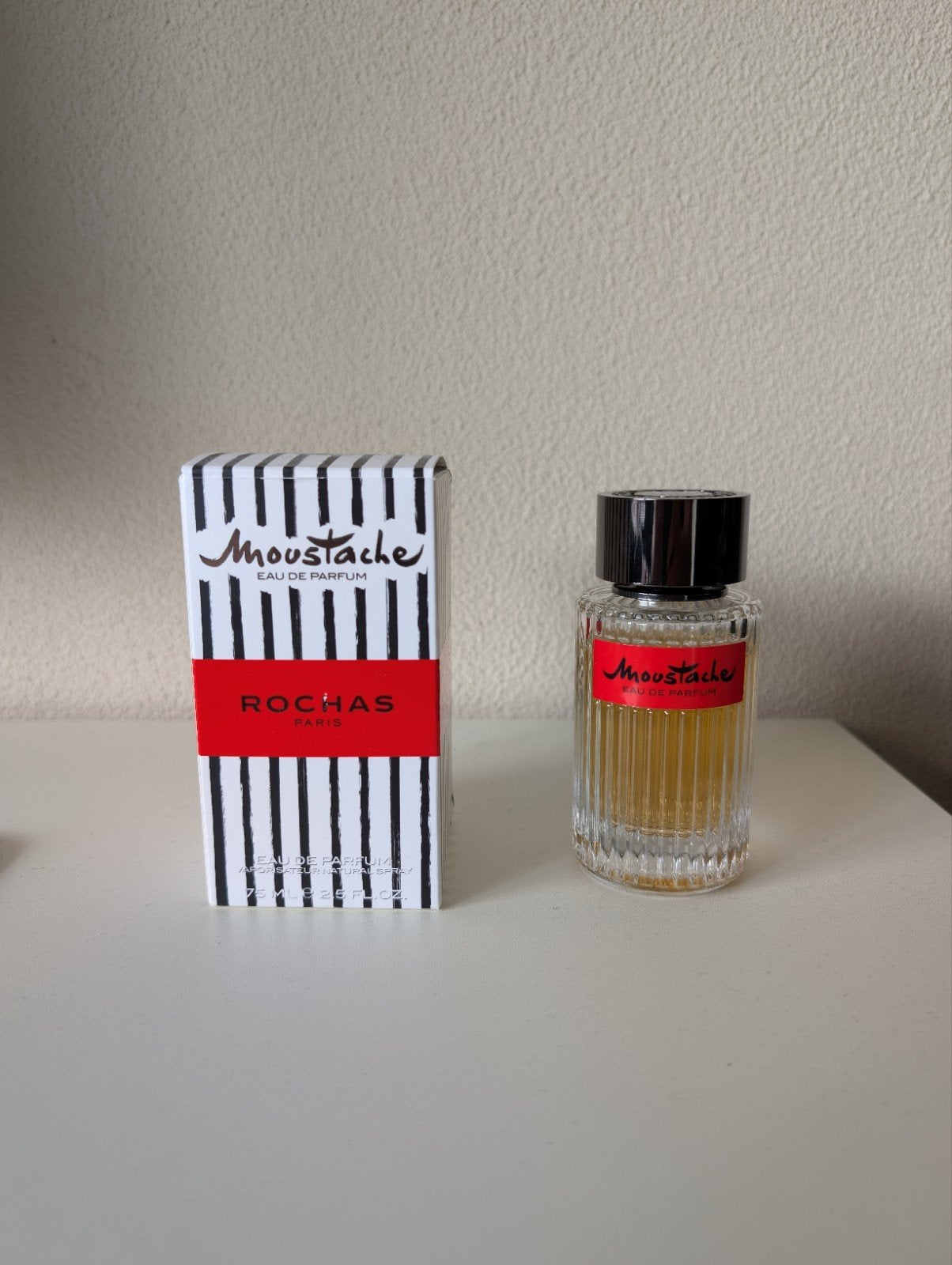Rochas - Moustache, Sieraden, Tassen en Uiterlijk, Ophalen of Verzenden, Zo goed als nieuw