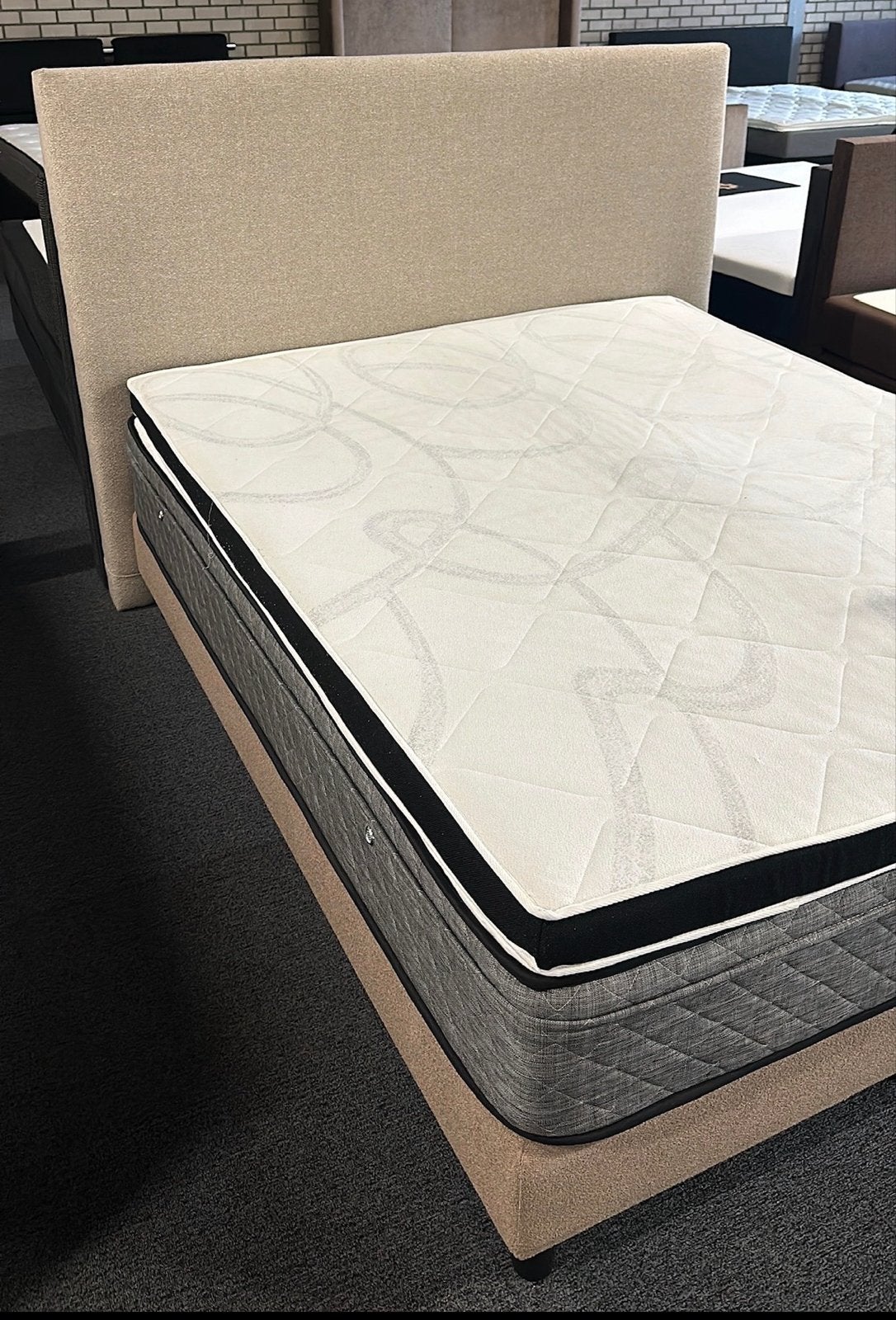 Boxspring 160x200 cm mag voor een leuke prijs weg!!!, Ophalen, Tweepersoons, Zo goed als nieuw, 200 cm