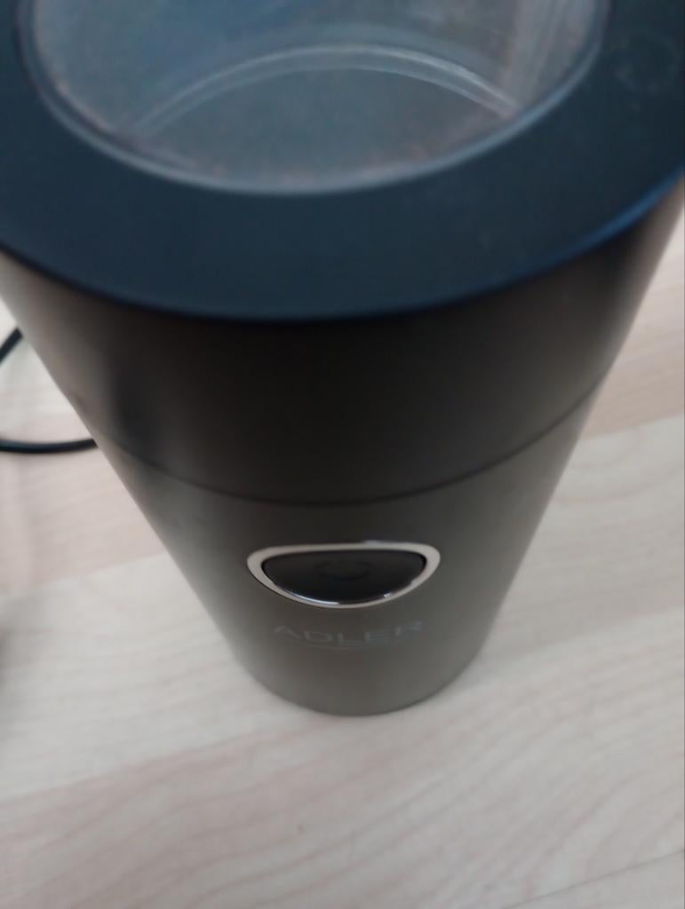 Adler Koffiemolen AD 4446 - Versgemalen koffie, Ophalen of Verzenden, Zo goed als nieuw, Overige modellen, Koffiebonen