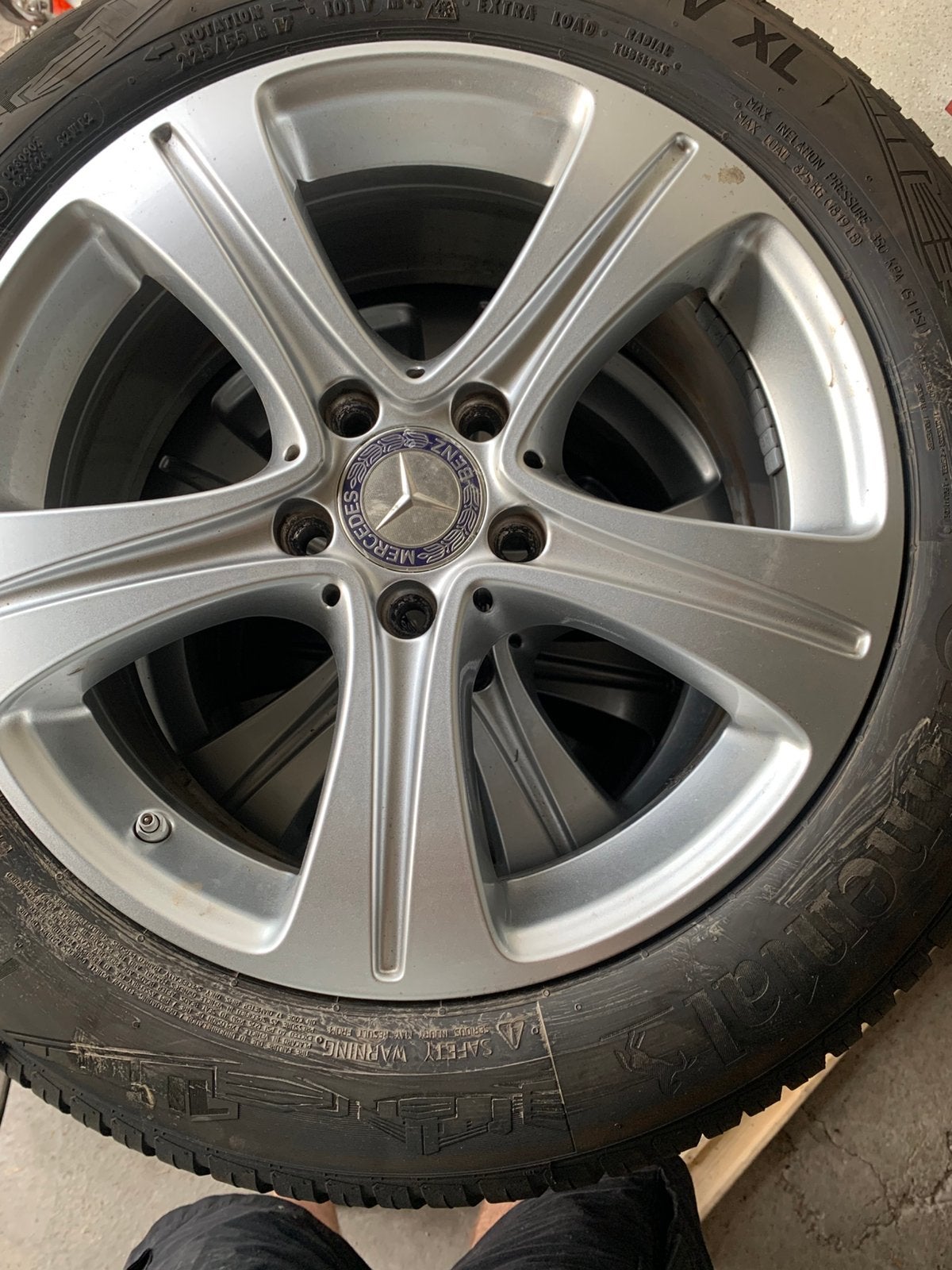 Mercedes Benz licht metalen velgen 4x all season banden., Auto-onderdelen, Banden en Velgen, Ophalen, Banden en Velgen, 17 inch