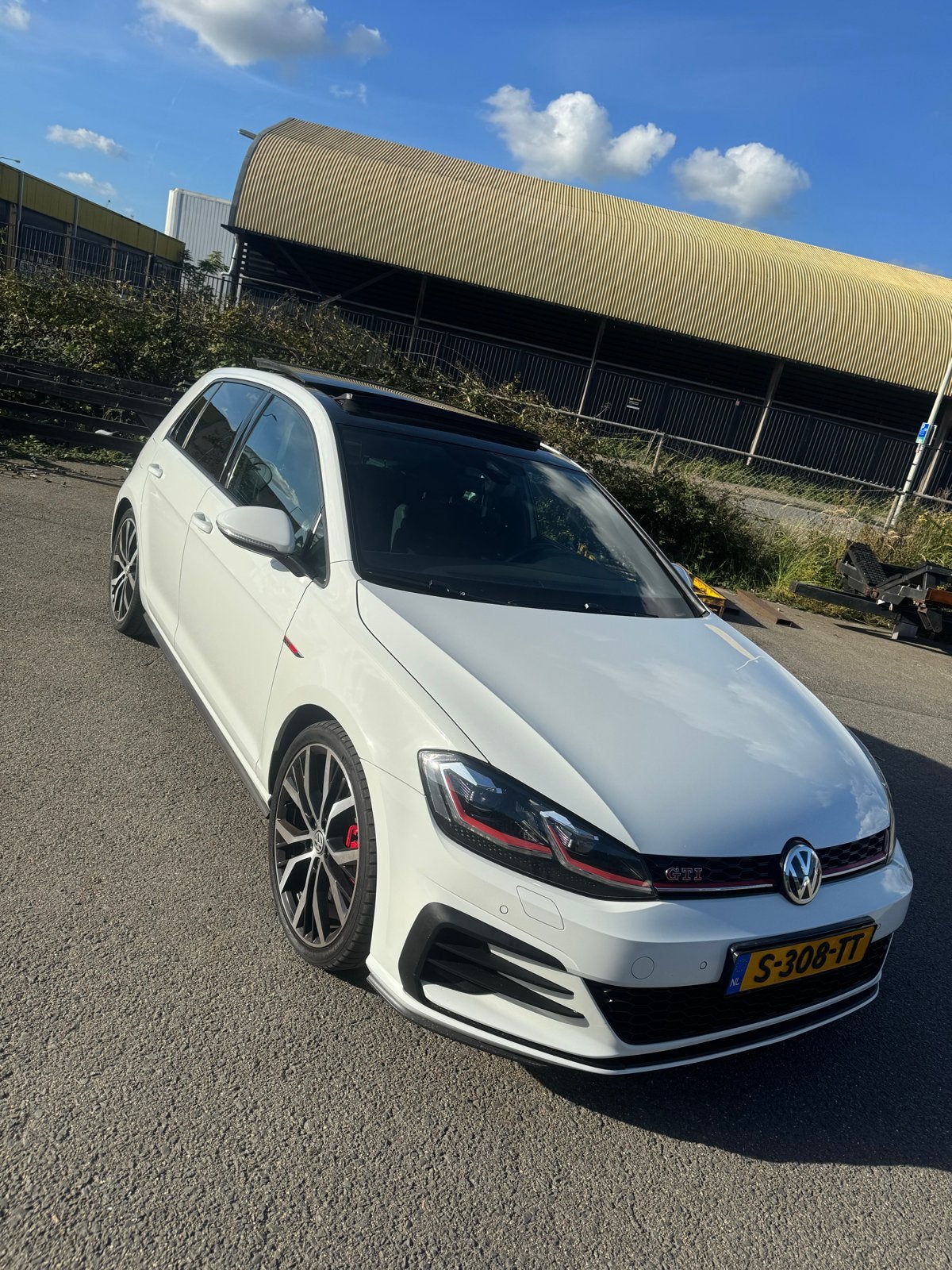 Golf 7,5 GTI performance 2019, 1345 kg, 4 cilinders, 1984 cc, Wit