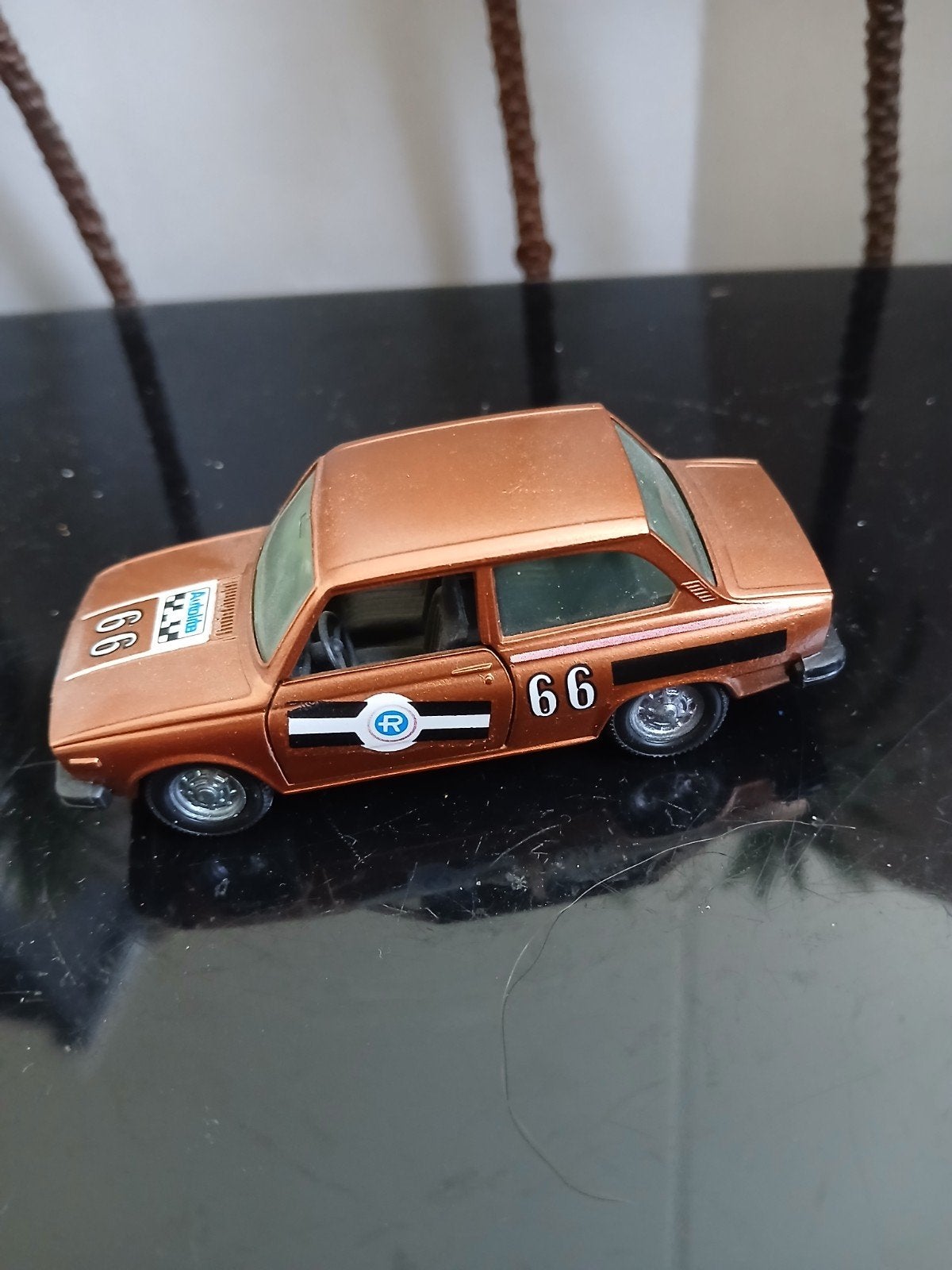 Volvo 66DL. Pilen Spain 1:43, speciale uitvoering., Ophalen of Verzenden, Zo goed als nieuw, Auto, Overige merken