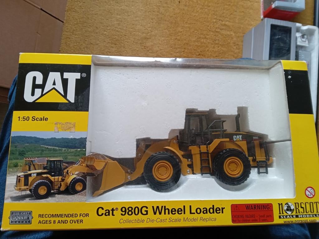 Cat Shovel 1:50, Ophalen of Verzenden, Zo goed als nieuw, Hijskraan, Tractor of Landbouw, Overige merken