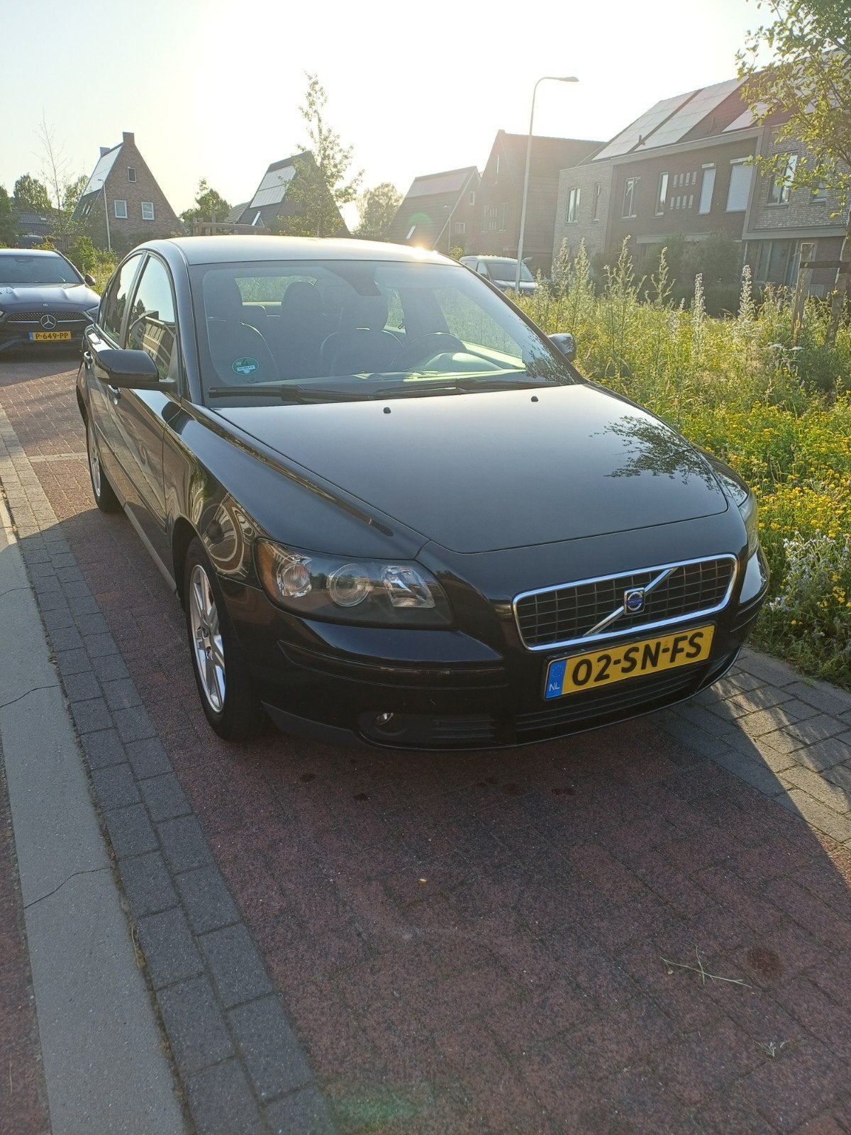 Volvo S40 1.8 2006, Auto's, Voorwielaandrijving, 125 pk, Zwart, 4 cilinders