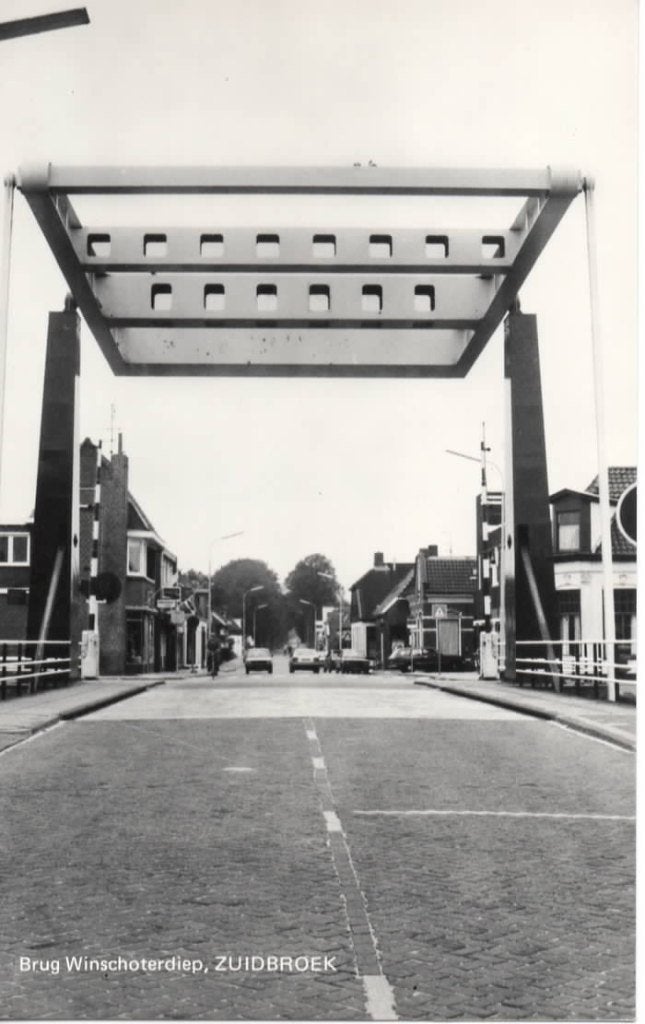 Ansichtkaart Zuidbroek, Brug Winschoterdiep, Ophalen of Verzenden, 1960 tot 1980, Ongelopen, Groningen