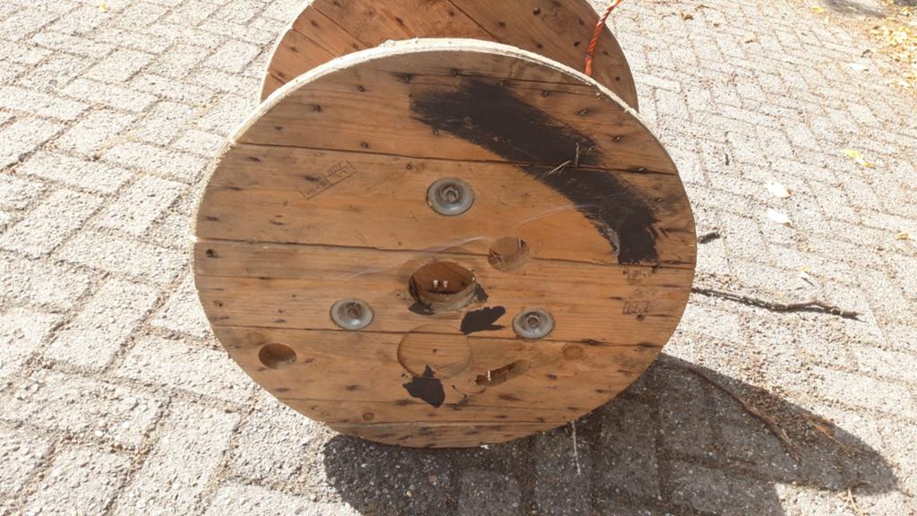 Houten haspel leuk voor de geiten of schapen, Ophalen of Verzenden, Minder dan 180 cm, Palen