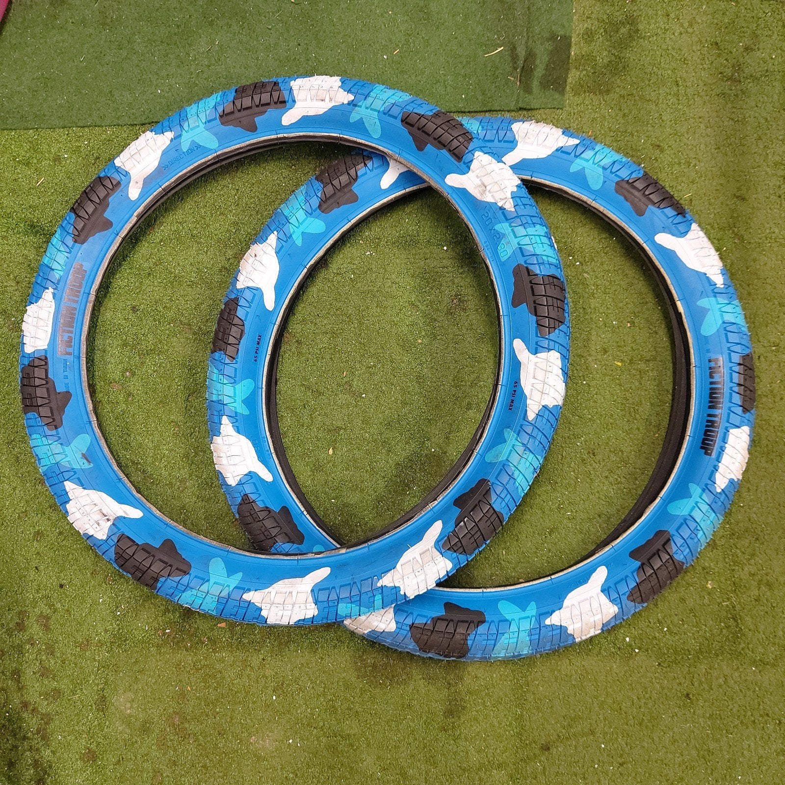 ATB Banden Nieuw 1x 29 inch /2x bmx band 20x2.30, Ophalen, BMX, Band