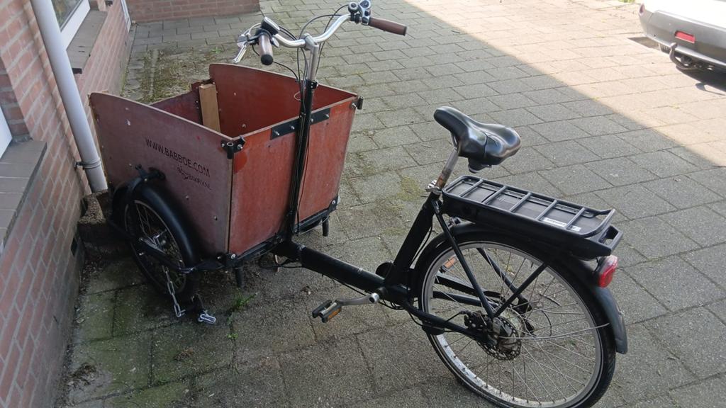 Tekoop elektrische babboo bakfiets, Fietsen en Brommers, Ophalen of Verzenden, Zo goed als nieuw, 4 kinderen of meer