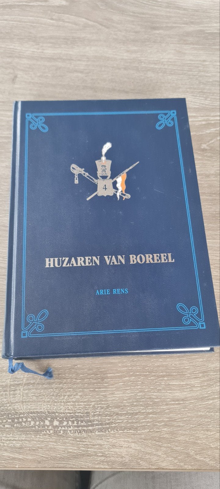 Huzaren van Boreel - Arie Rens (Militair Boek), Niet van toepassing, Ophalen of Verzenden, Zo goed als nieuw, Landmacht
