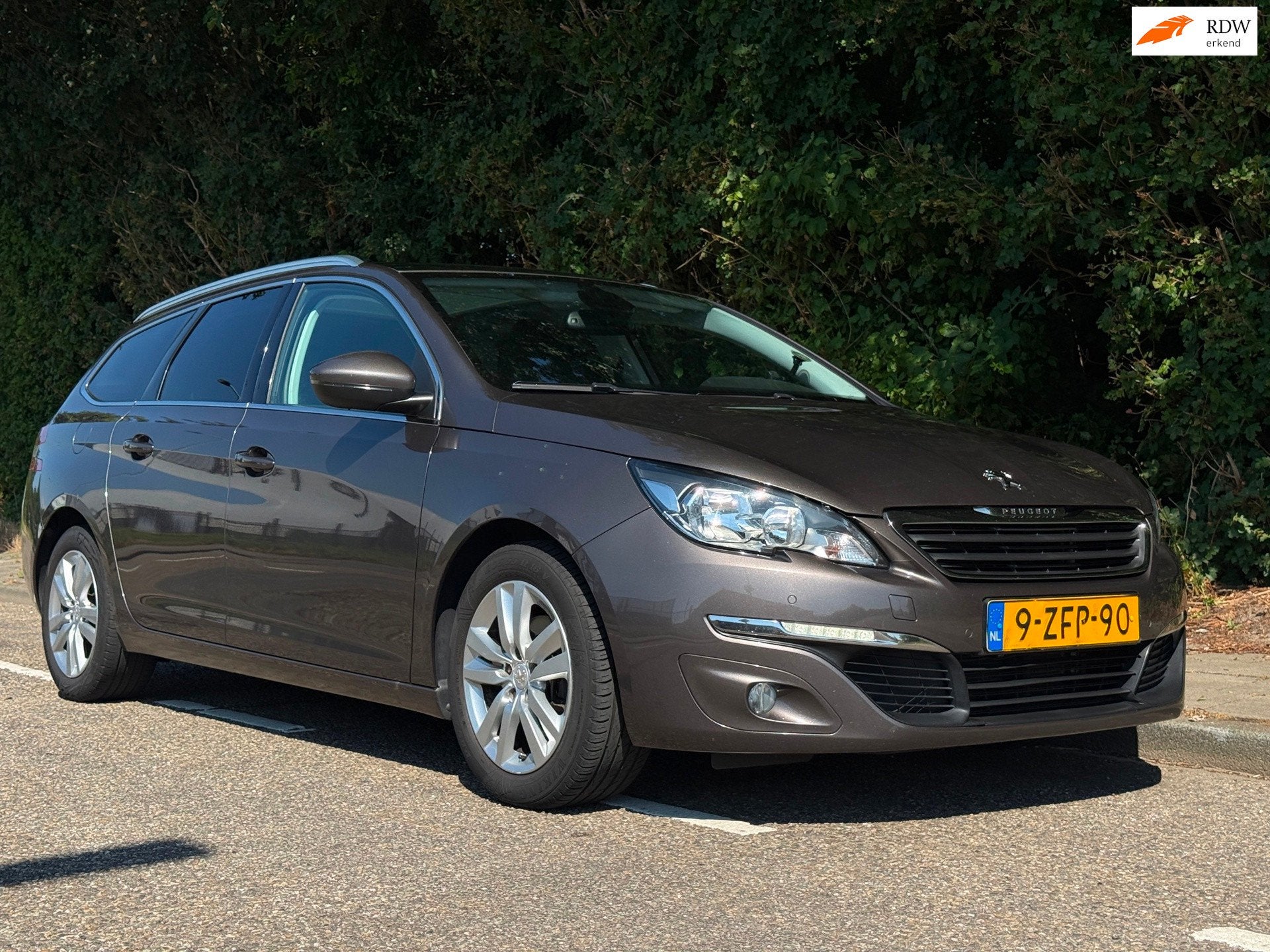 Peugeot 308 SW 1.6 BlueHDI PANO, Auto's, Peugeot, Voorwielaandrijving, Stof, Gebruikt, 4 cilinders