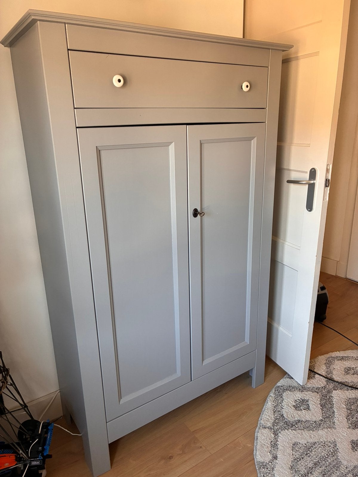 Zeer nette meidenkast van WOOOD, Ophalen, Kast, 105 cm of meer, Zo goed als nieuw