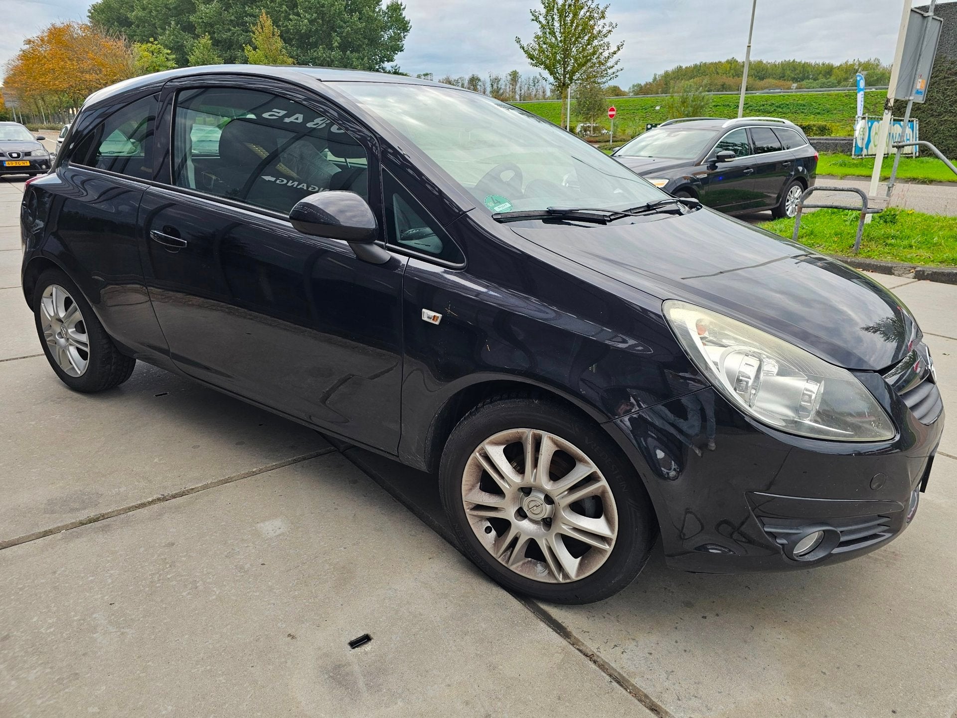 Opel Corsa 1.4-16V Color Edition - MOTOR LEKT OLIE -, Voorwielaandrijving, Euro 5, 4 cilinders, Zwart
