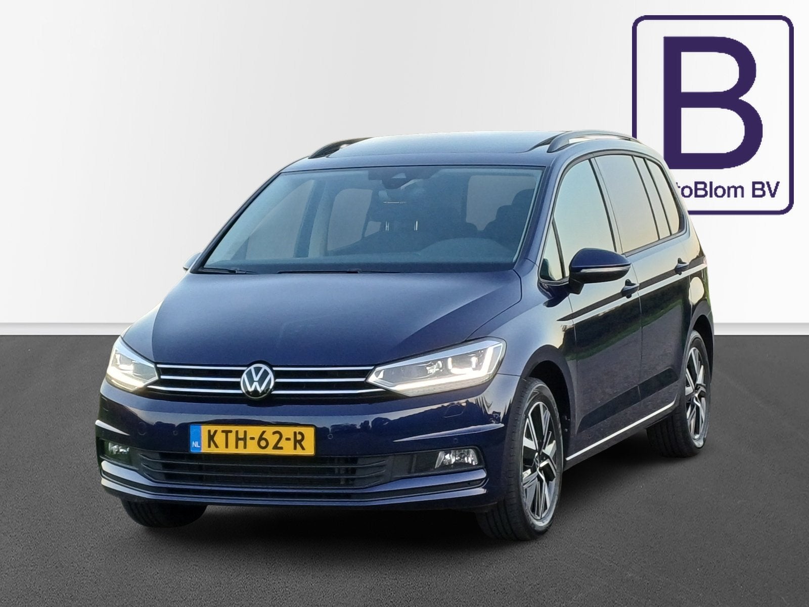 Volkswagen Touran 1.5 TSI Highline 7-Pers /Pano/Camera/Led/C, Dealer onderhouden, Euro 6, 4 cilinders, 150 pk