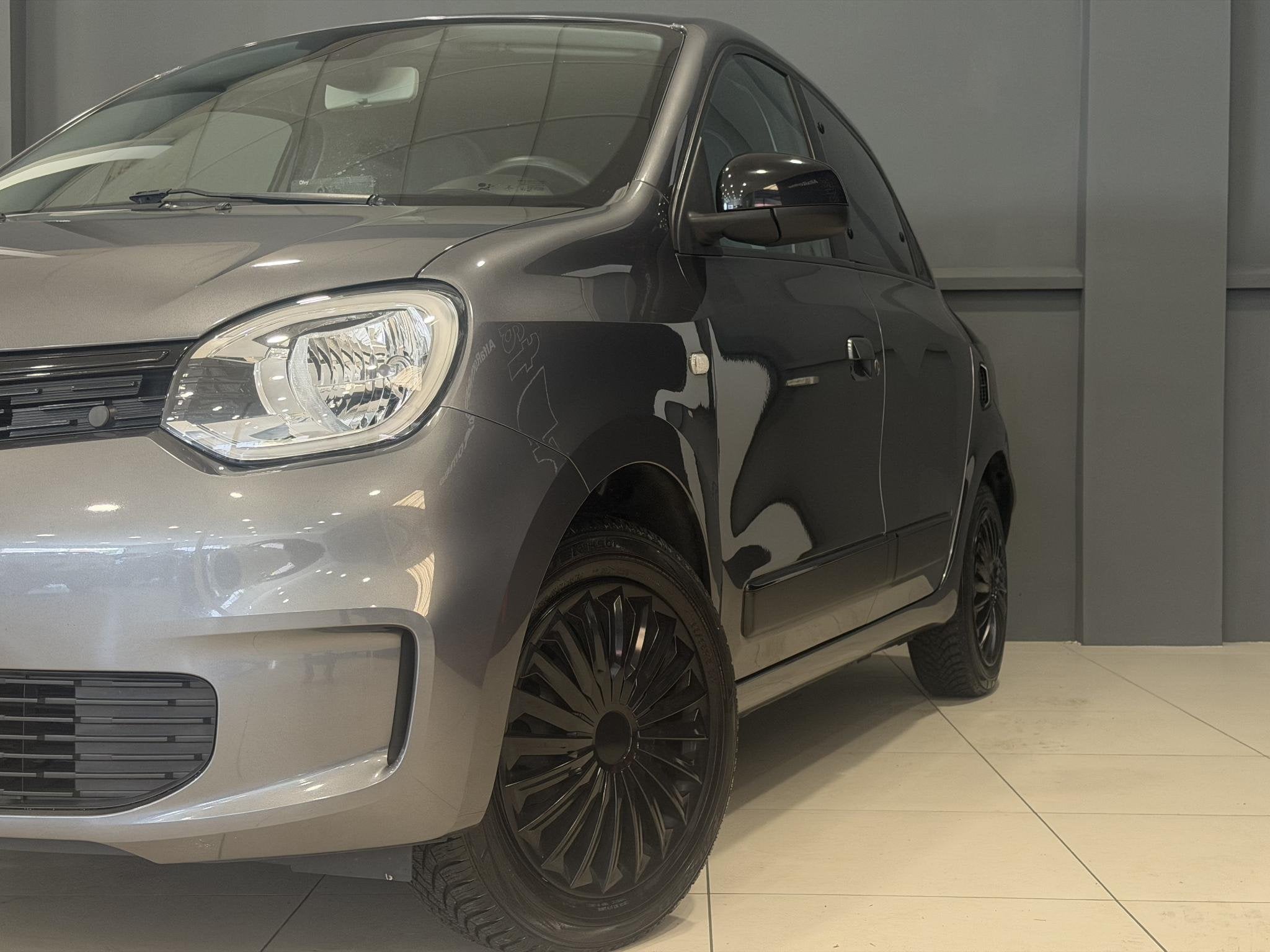 Renault Twingo 1.0 SCe Collection | Airco | Navigatie Carpla, Gebruikt, 4 stoelen, 23 km/l, Origineel Nederlands