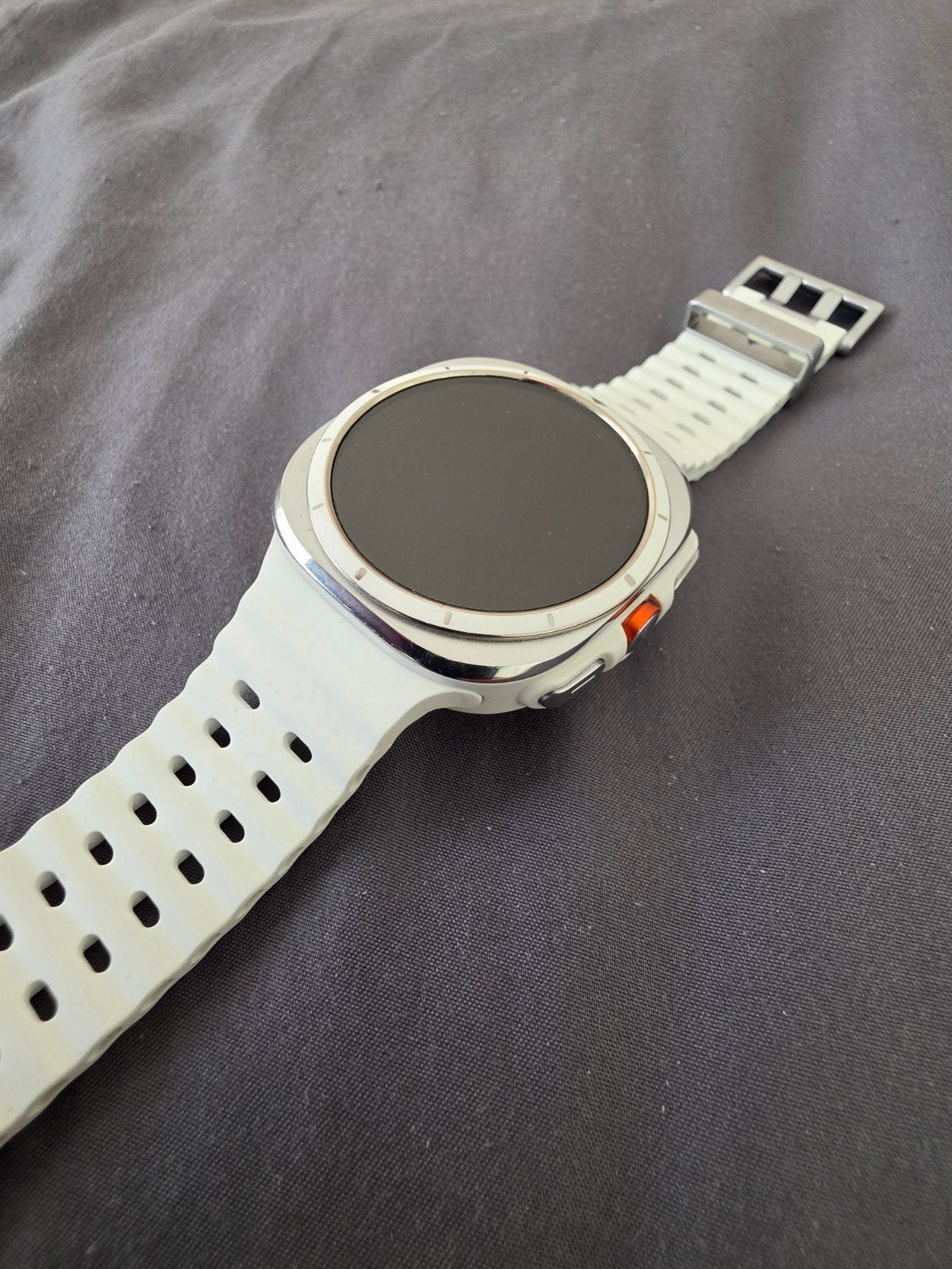 Foto 4 van Samsung Galaxy Watch Ultra + extra's - NIEUWSTAAT