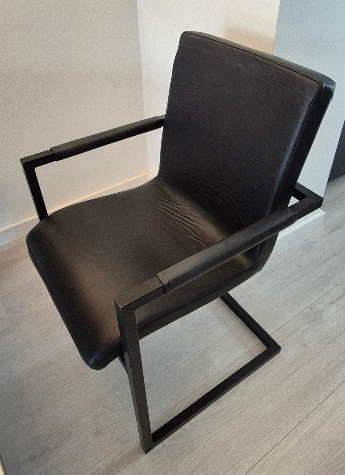 Goossens STURDY leren stoelen, (4 stuks), Huis en Inrichting, Stoelen, Ophalen, Gebruikt, Modern, Industrieel, Zwart