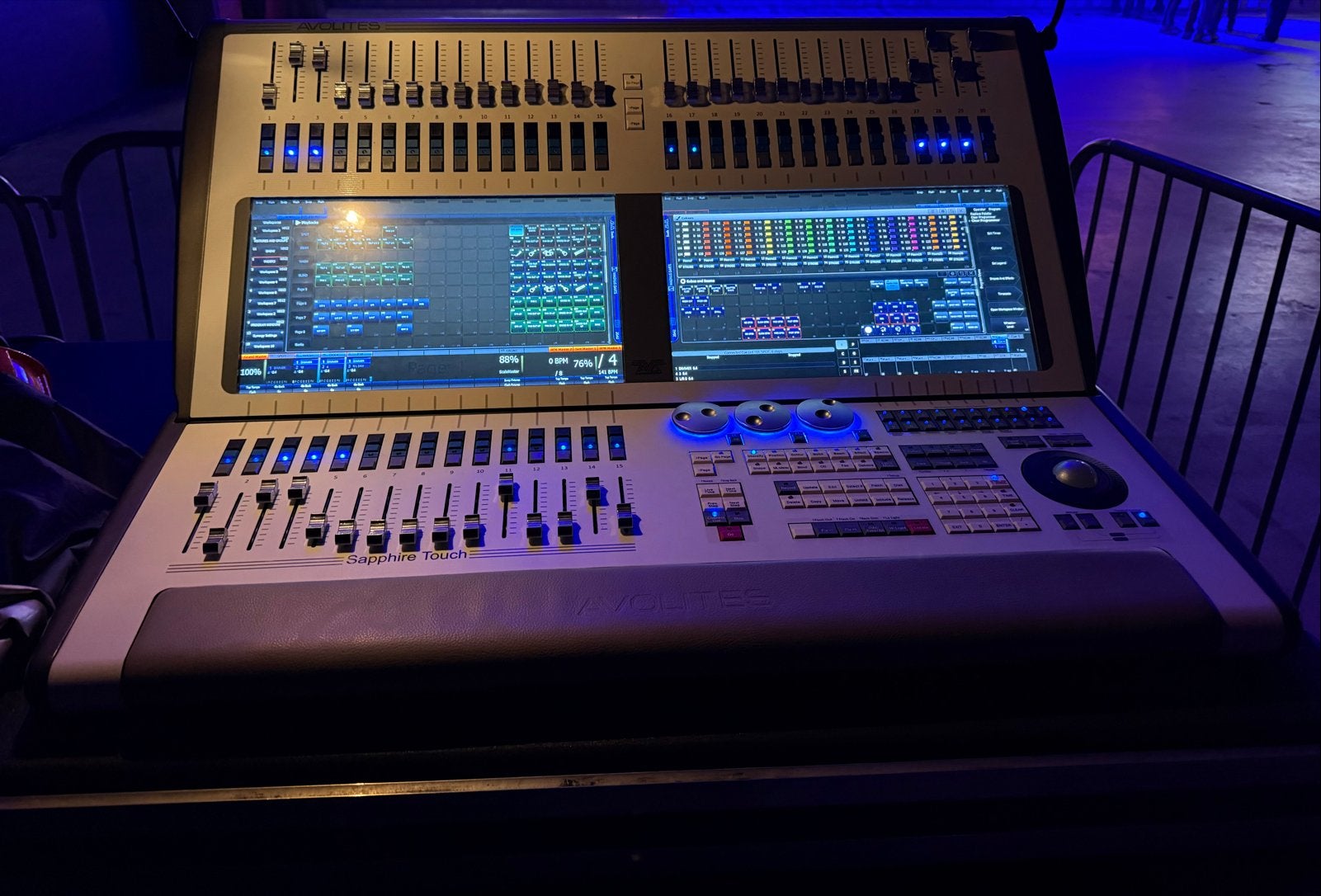 Avolites Sapphire Touch V19.1, Ophalen, Gebruikt, Licht