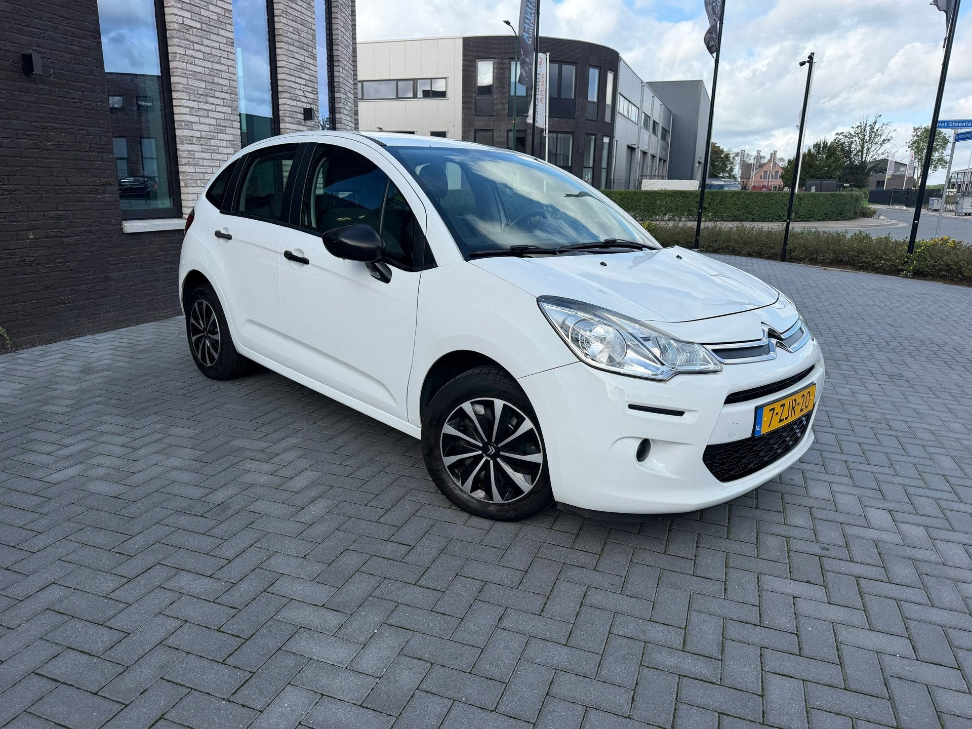 Citroen C3 1.0 PureTech Attraction, Auto's, Voorwielaandrijving, Euro 5, 450 kg, Gebruikt