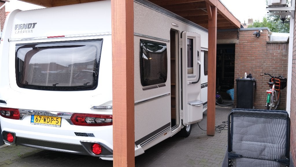 Fendt Caravan Saphir - Luxe en Comfortabel Reizen, Rondzit, Vast bed, Particulier, Fendt