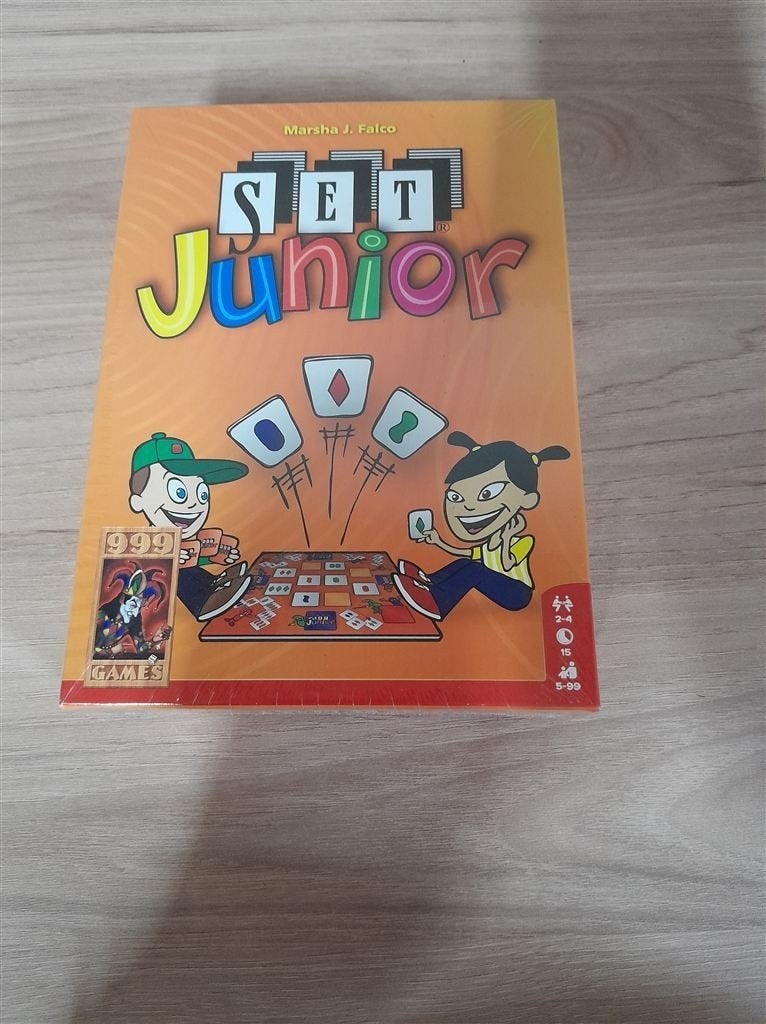 Set junior kaartspel - 999 games - nieuw in seal - s3916, Verzenden, Zo goed als nieuw