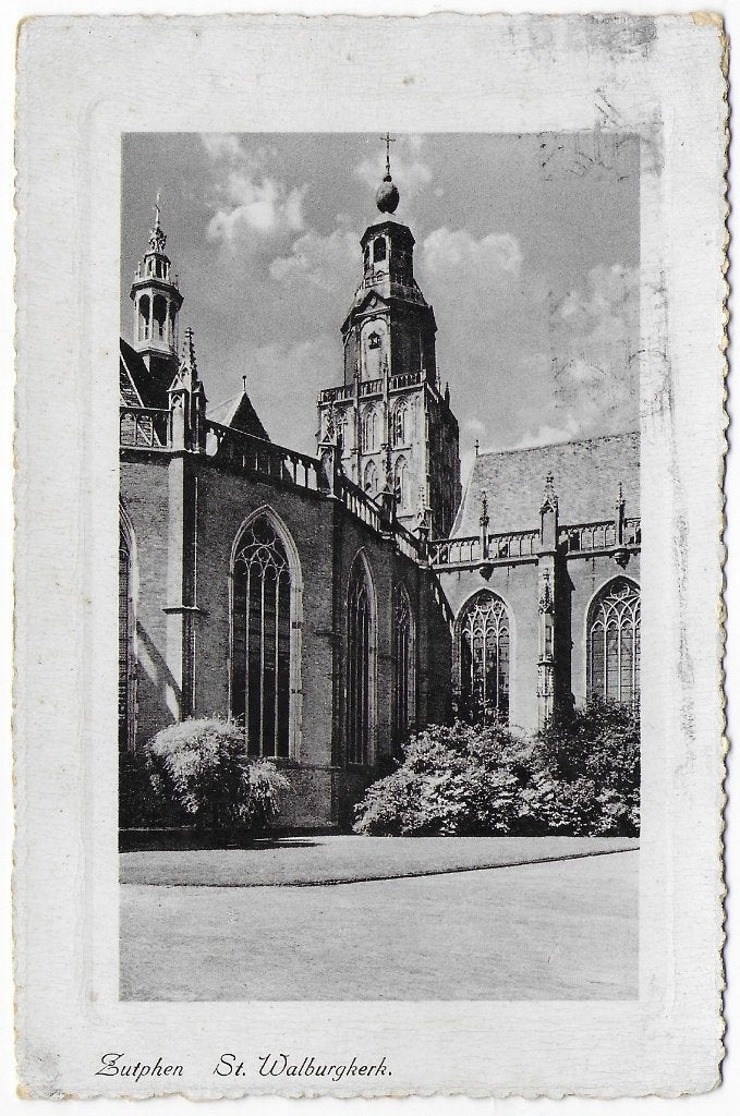 Zutphen St Walburgkerk Ansichtkaart Uit 1940( B7325 ), Ophalen of Verzenden, 1940 tot 1960, Gelopen, Gelderland