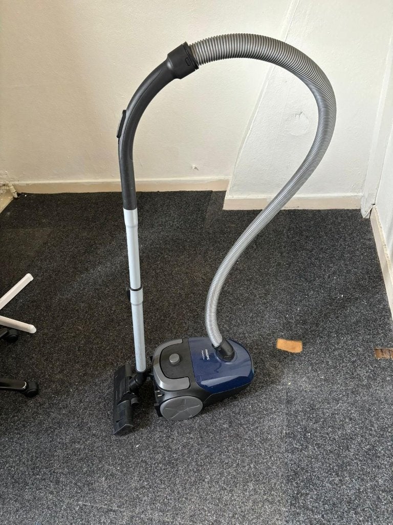 Philips stofzuiger incl. 17 stofzuigerzakken, Gebruikt, Philips, Sledestofzuiger, Minder dan 1200 watt