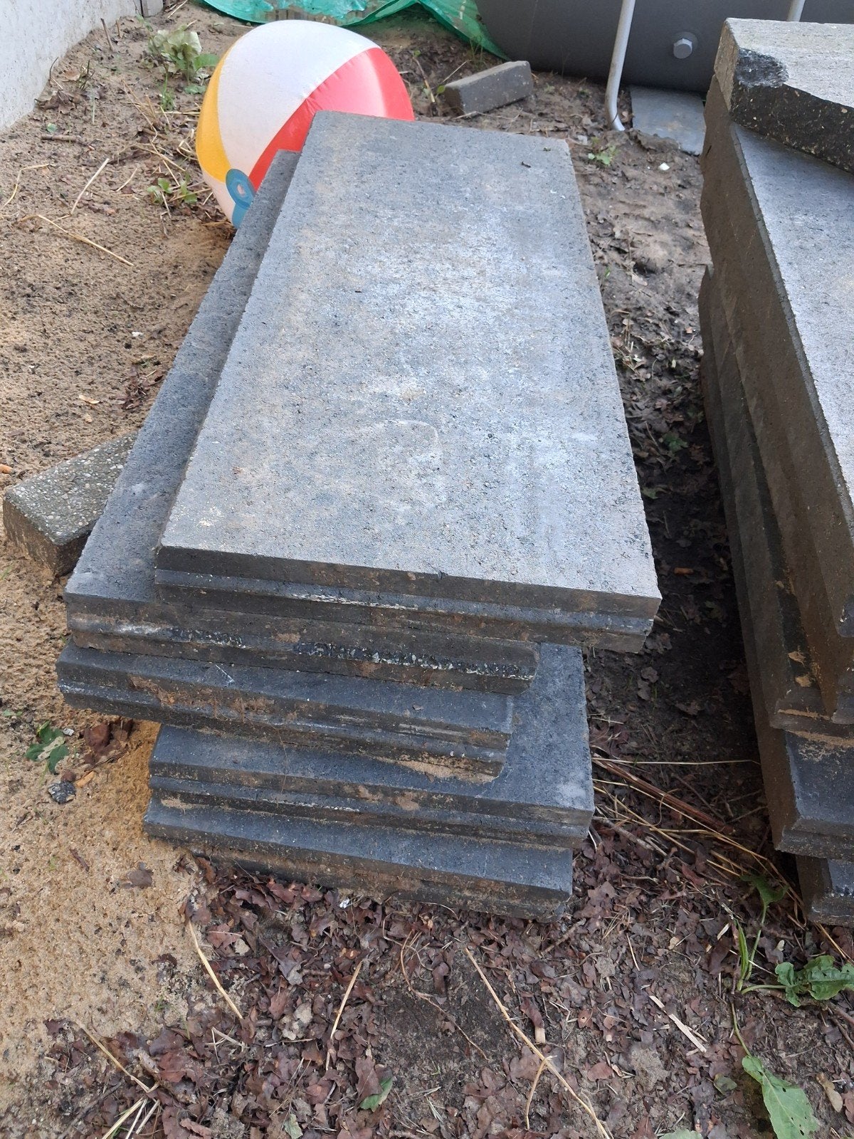 Betonnen opsluitbanden antraciet  7x40x100  12 stuks, Tuin en Terras, Tegels en Klinkers, Ophalen, Gebruikt, Overige typen, 10 m² of meer