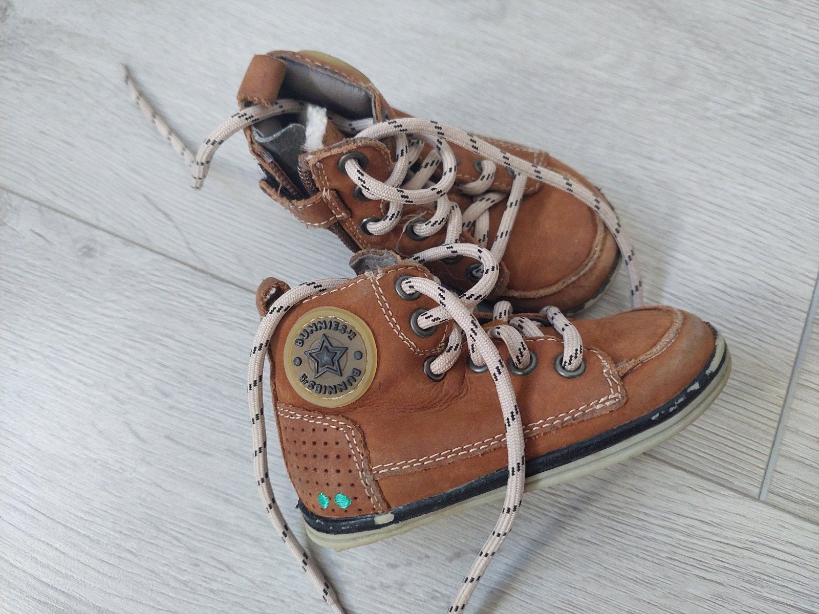 Schoenen maat 21 jongen bunnies schoentjes flexibele zool, Bunnies, Schoentjes, Ophalen of Verzenden, Zo goed als nieuw