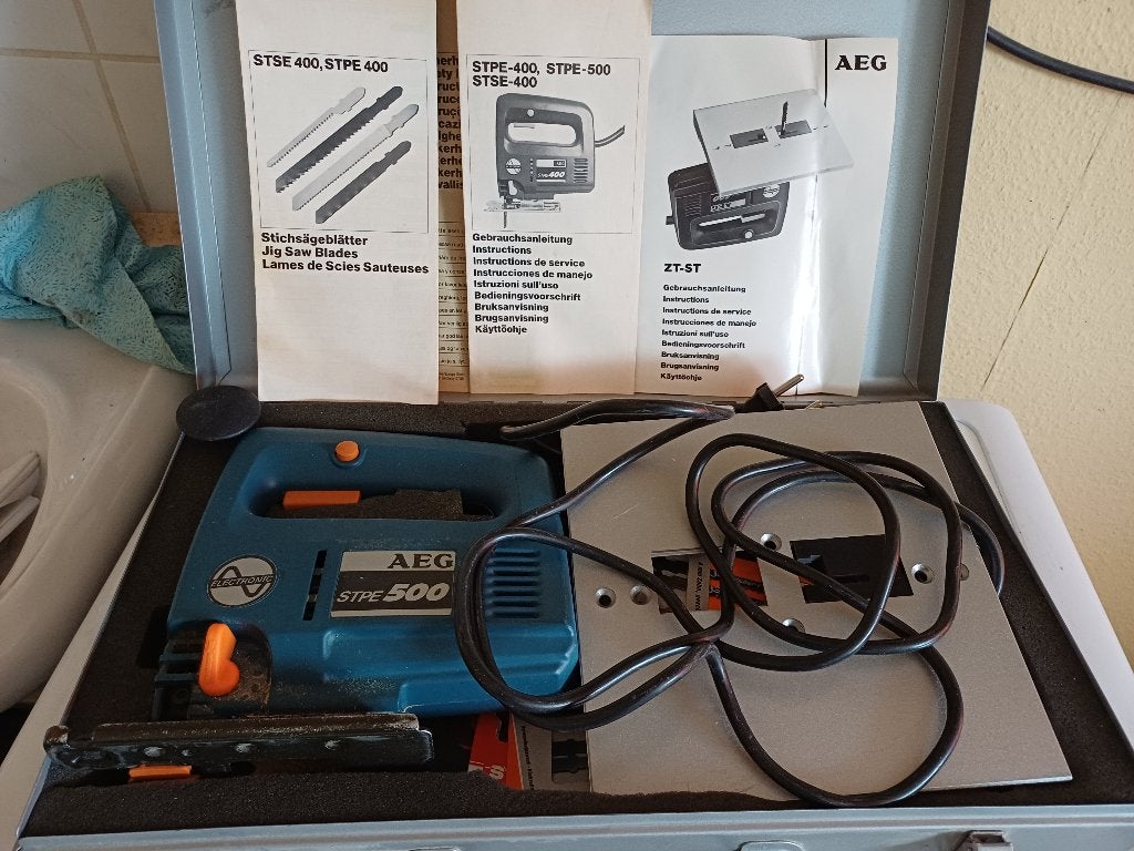 decoupeerzaag, AEG, Ophalen of Verzenden, Zo goed als nieuw, Minder dan 600 watt