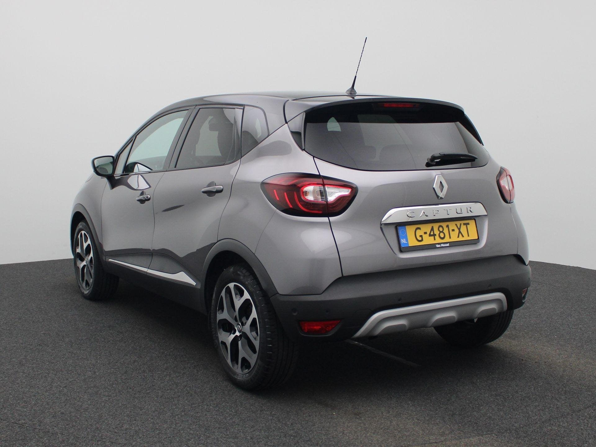 Renault Captur TCe 90 Intens | R-link navigatie | Parkeersen, Voorwielaandrijving, 898 cc, Stof, Gebruikt