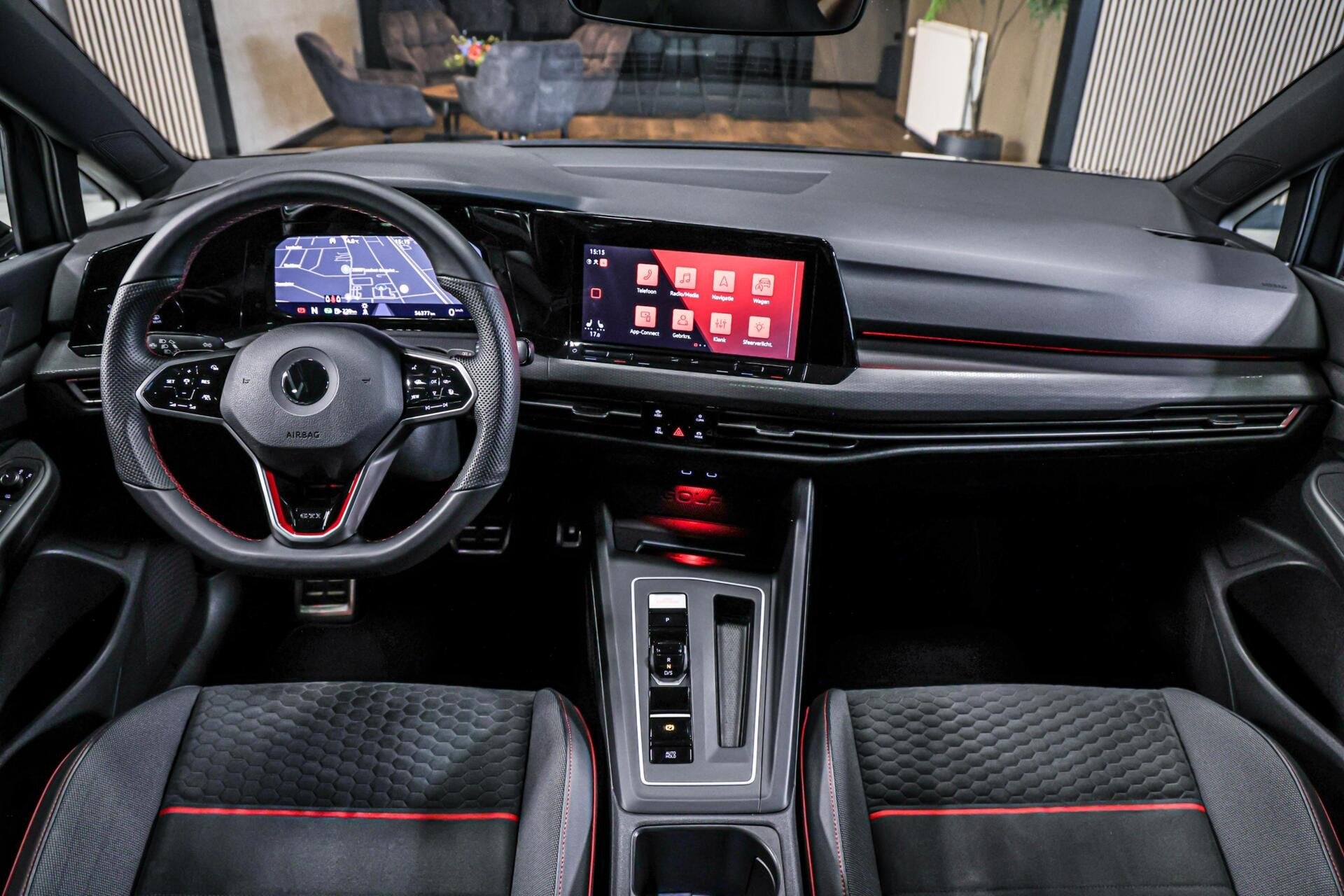 Volkswagen Golf 2.0 TSI GTI Clubsport|Pano|ACC|19''|Dolphin, Stof, Gebruikt, 4 cilinders, Golf