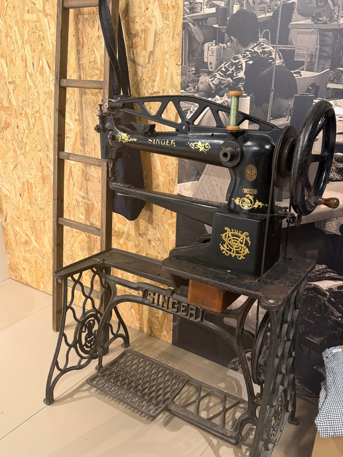 Antieke Singer Naaimachine - Decoratief en Functioneel, Antiek en Kunst, Antiek | Naaimachines, Ophalen