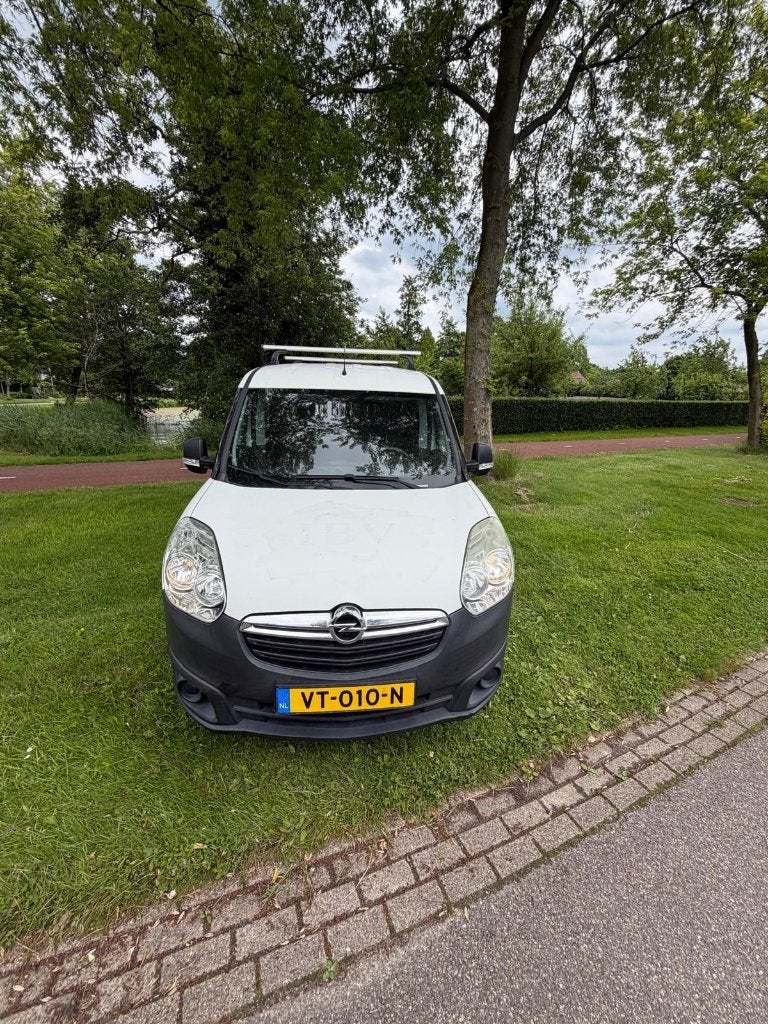 Opel Combo 1.6 D 66KW 2016, Euro 5, Stof, Zwart, 4 cilinders