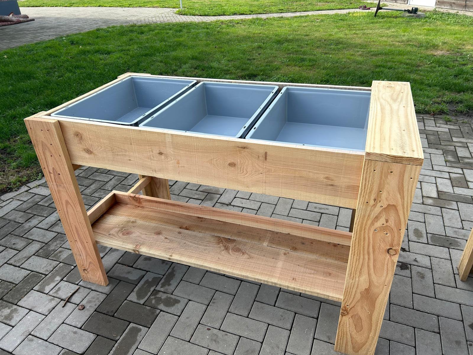 Douglas kweektafel, Tuin en Terras, Ophalen, Nieuw