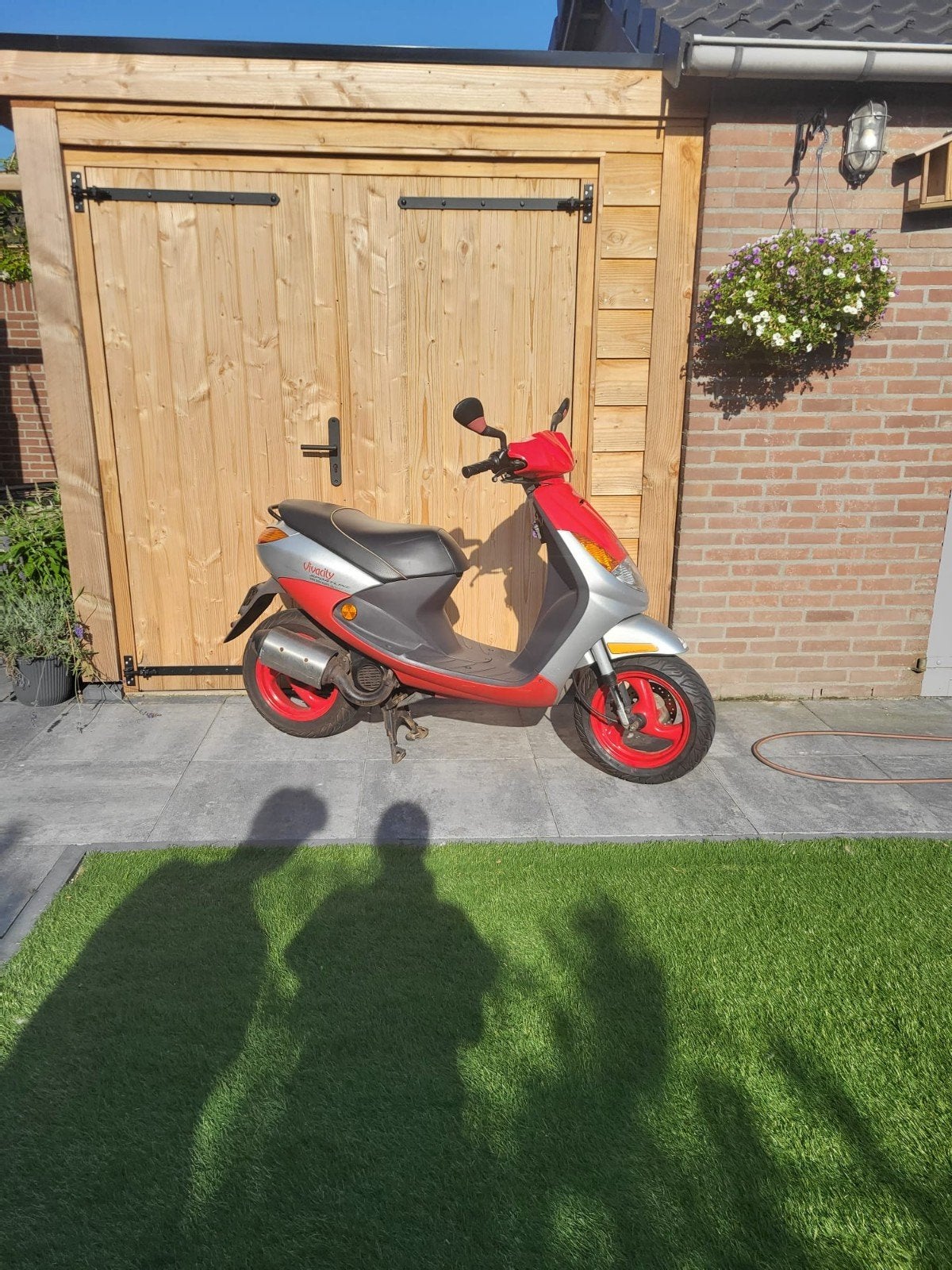 Peugeot Viva City Sportline snorscooter weinig km, Fietsen en Brommers, Snorfietsen en Snorscooters, Ophalen, Gebruikt, Benzine