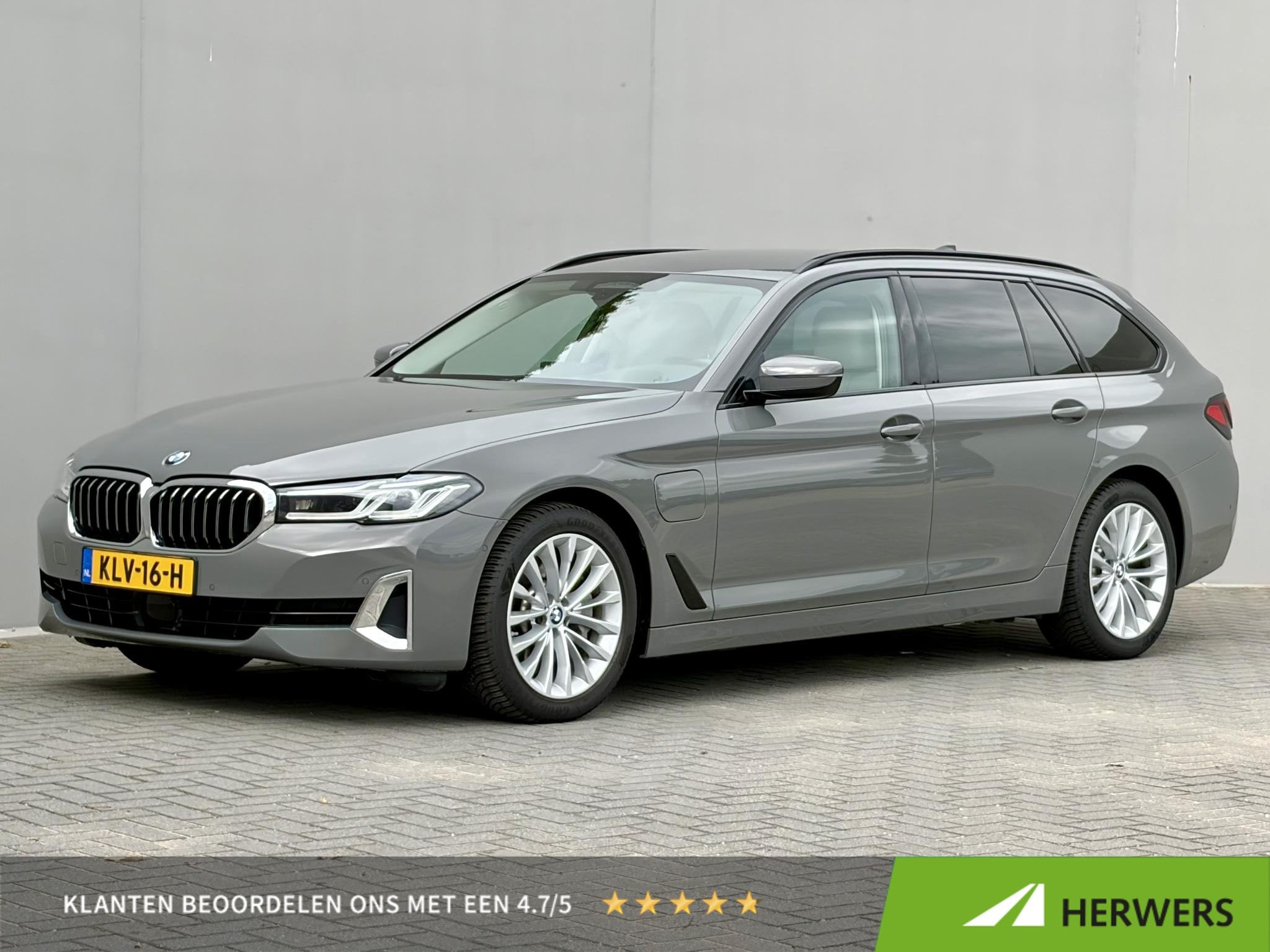 BMW 5 SERIE 530e xDrive Luxury Line Touring / 90% SOH / 2.00, Auto's, 1935 kg, Gebruikt, Euro 6, 4 cilinders