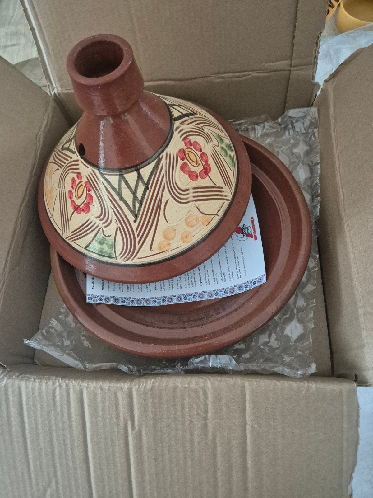 Nieuwe Tajine 25cm + plaat, Ophalen, Nieuw, Bruin
