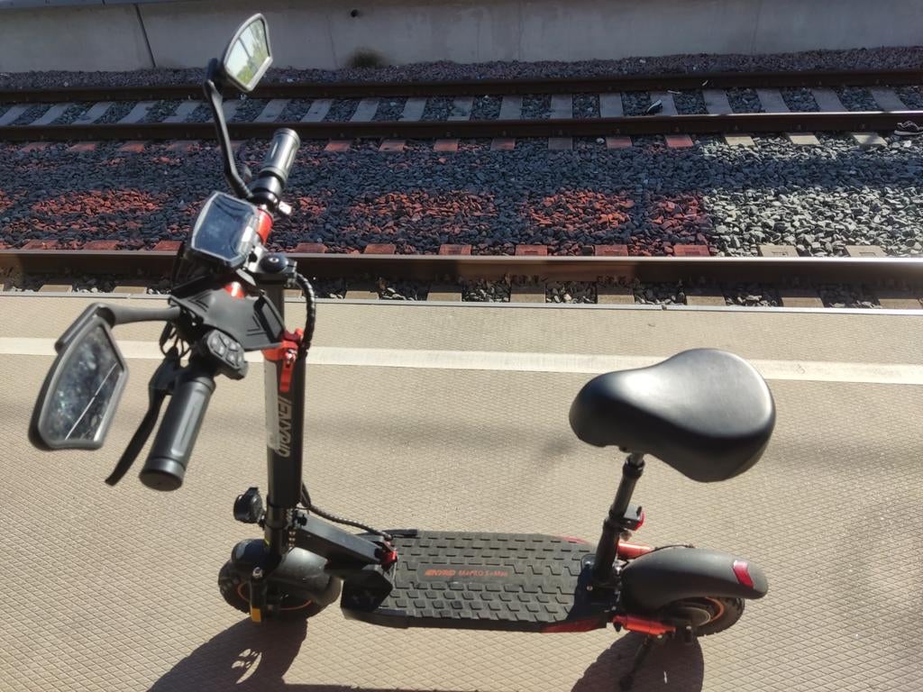 Elektrische scooter - Goed werkend, koplampen defect, Fietsen en Brommers, Ophalen of Verzenden, Gebruikt, Elektrische step (E-scooter)