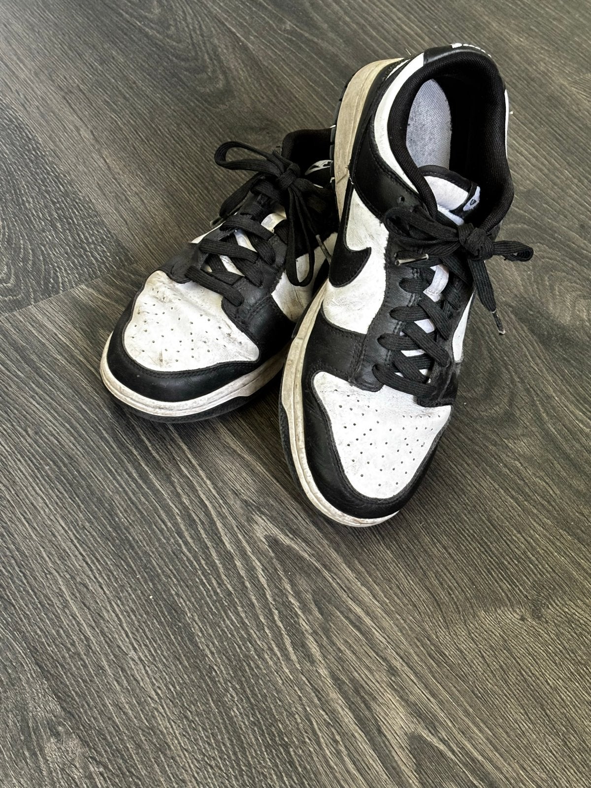 Nike Dunk Low Zwart Wit Sneakers - Maat 42,5, Zwart, Ophalen of Verzenden, Sneakers of Gympen, Gedragen
