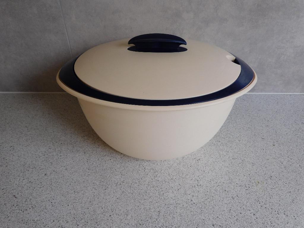 Tupperware Isoduo Serveerschaal Dubbelwandig Crème Indigo, Huis en Inrichting, Keuken | Tupperware, Ophalen of Verzenden, Zo goed als nieuw
