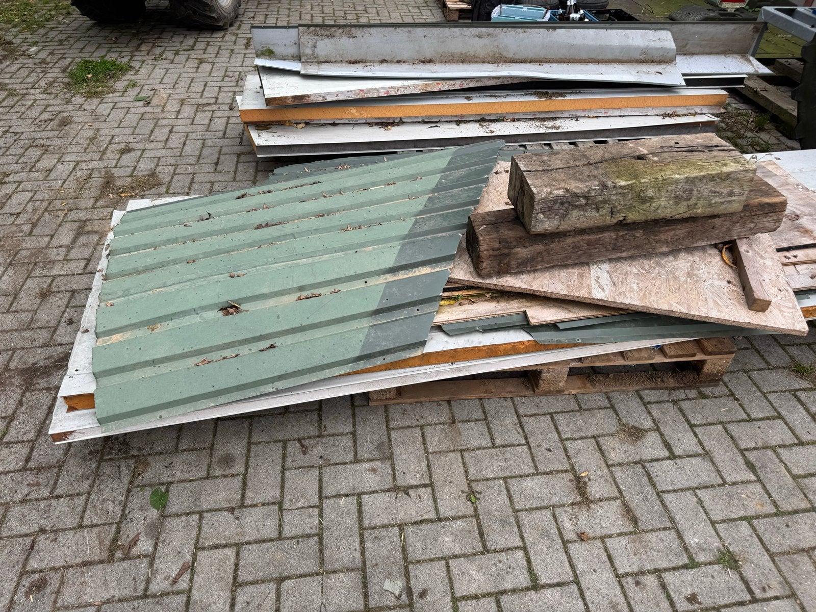Gratis sandwichpanelen en golfplaten, Ophalen of Verzenden, Gebruikt, Overige materialen, 20 tot 50 mm