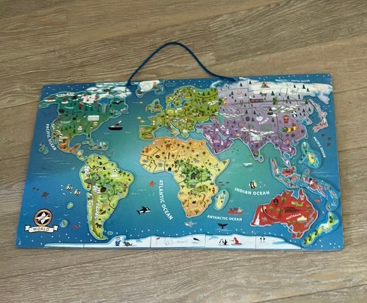 Magnetische puzzel wereldkaart, Ophalen, Meer dan 50 stukjes, Zo goed als nieuw, 6 jaar of ouder
