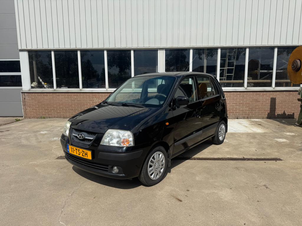 Zeer nette Hyundai Atos 1.1 2007 Zwart nieuwe APK, Auto's, Hyundai, Voorwielaandrijving, 31 €/maand, 4 cilinders, Zwart