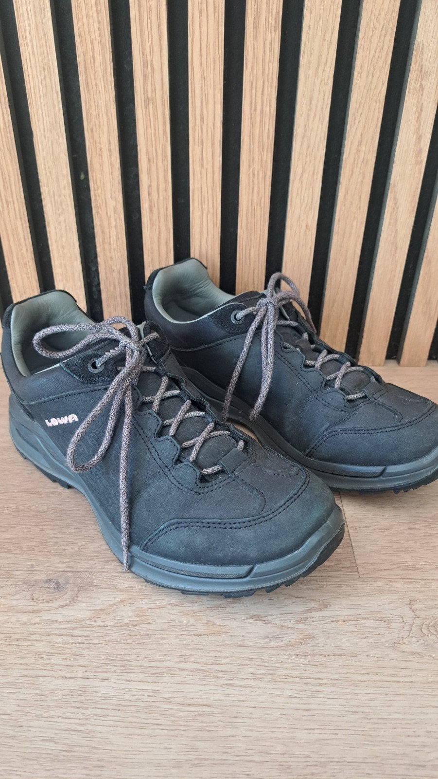 wandelschoenen LOWA - maat 41, Ophalen of Verzenden, Gebruikt, Schoenen