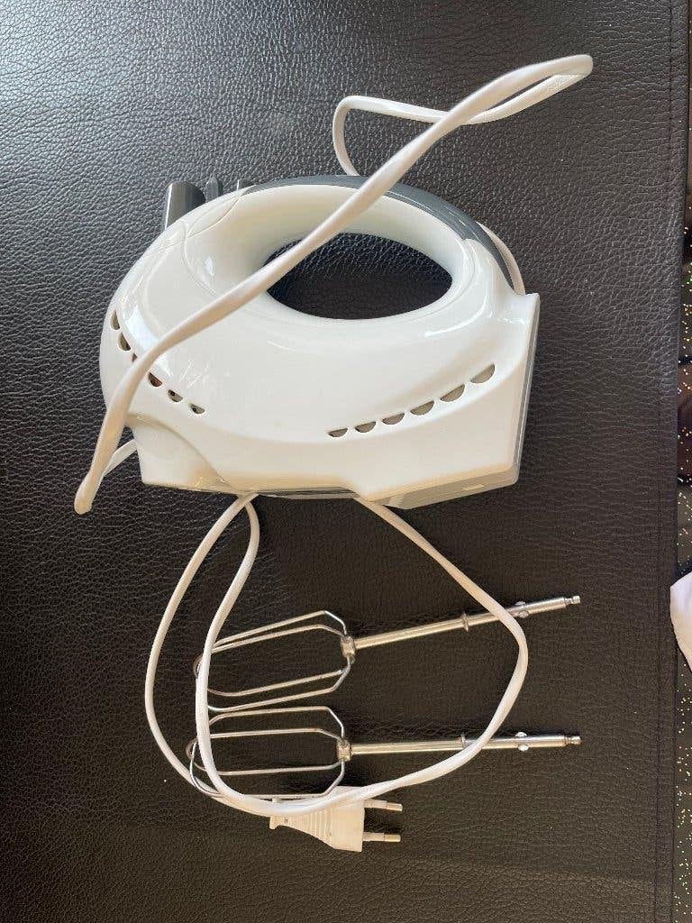 Hema Handmixer 200W - Werkt perfect, Minder dan 1 liter, Ophalen of Verzenden, Gebruikt, 3 snelheden of meer