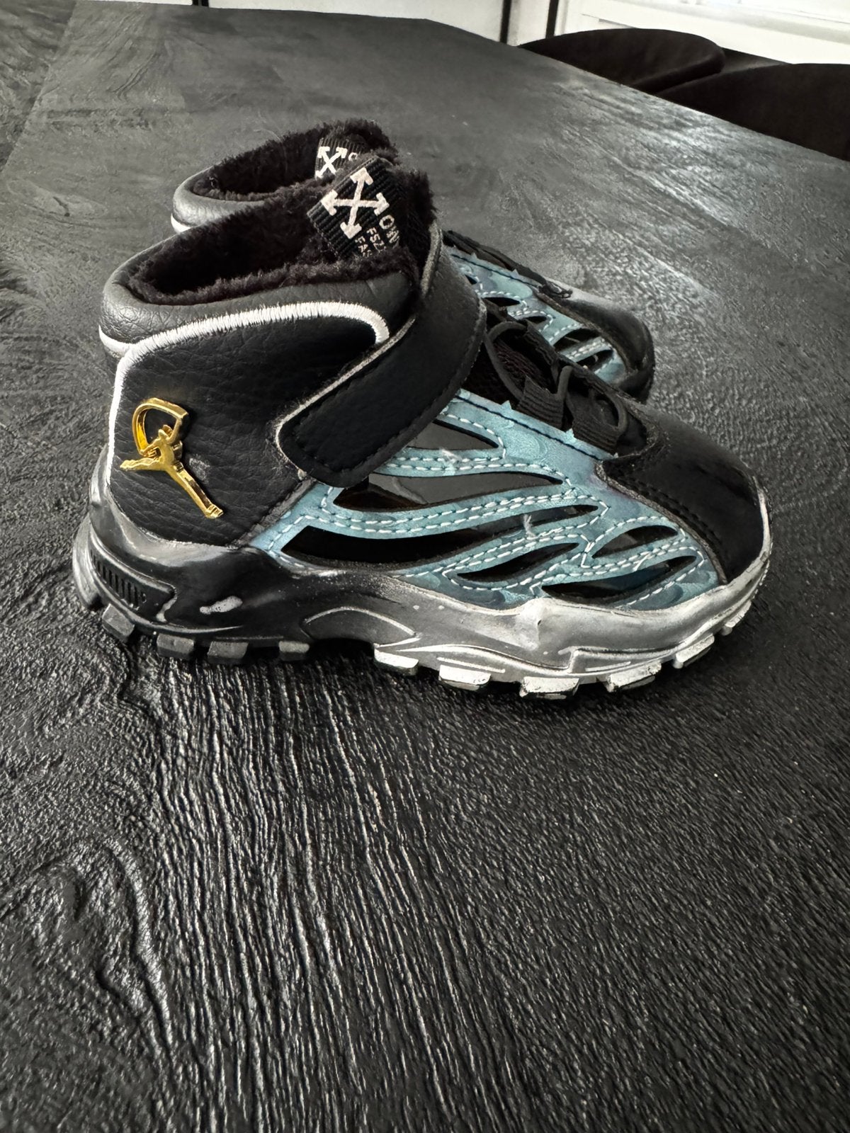 Jordan sneakers maat 23, Kinderen en Baby's, Kinderkleding | Schoenen en Sokken, Jongen of Meisje, Schoenen, Ophalen of Verzenden