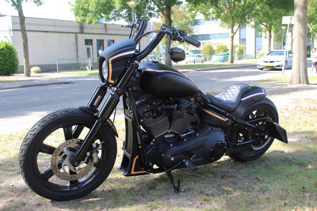 Harley-Davidson Softail FXB-BS Street-Bob Softail, Motoren, Chopper, Bedrijf, Meer dan 35 kW, 1868 cc
